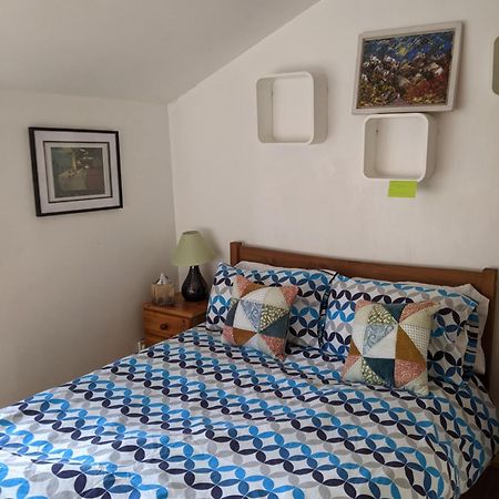 Central And Peaceful Room With Your Own Bathroom London Exterior foto